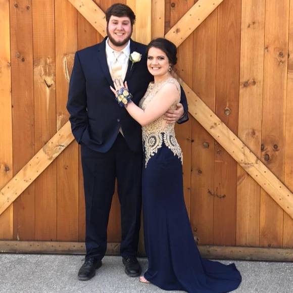 Meet your Posher, Kenzie - Picture 1 of 1